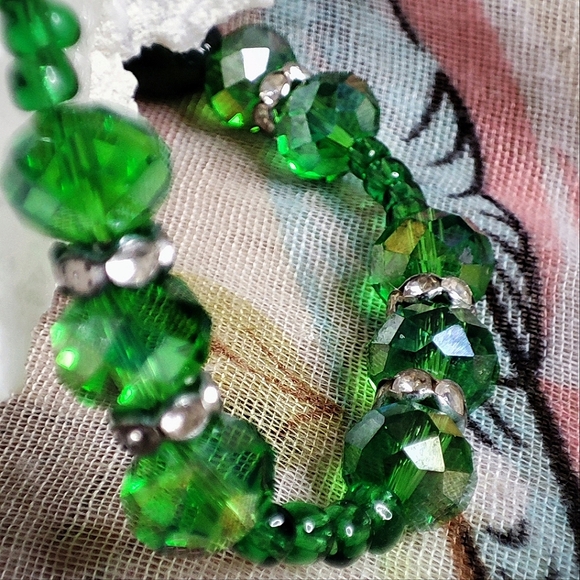 Green Moonglow Lucite Faceted Glass Crystal Beaded Vintage Necklace Seed Beads - Picture 8 of 12